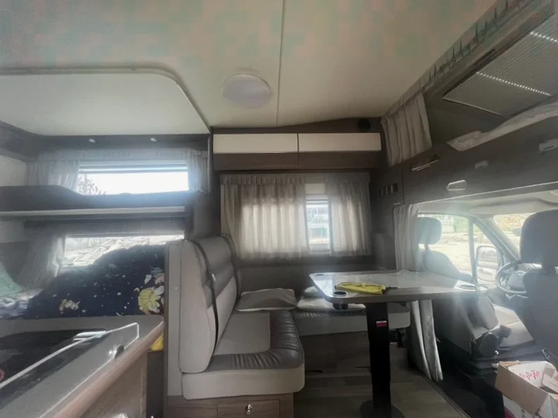 依维柯房车 内饰后排