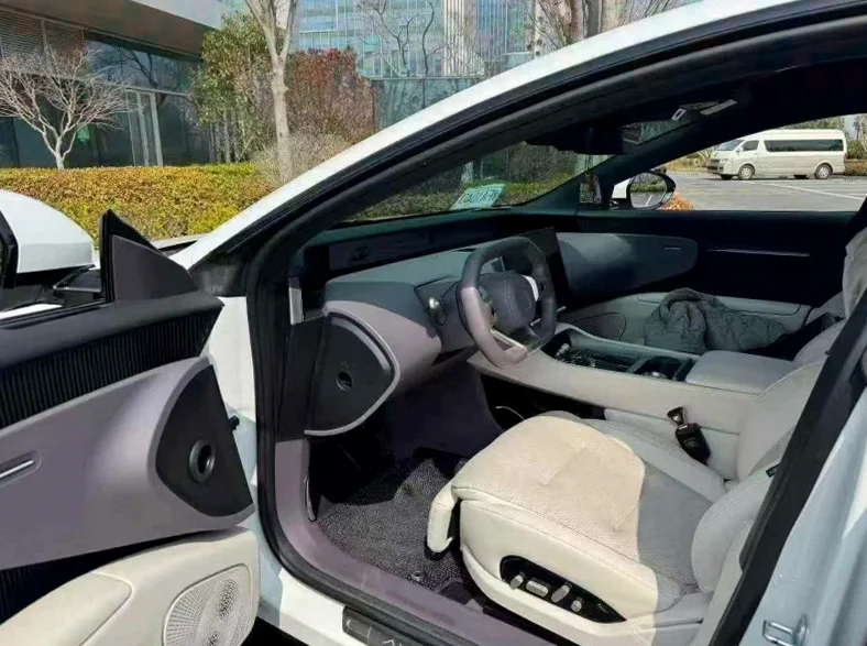 阿维塔12 后面外观一