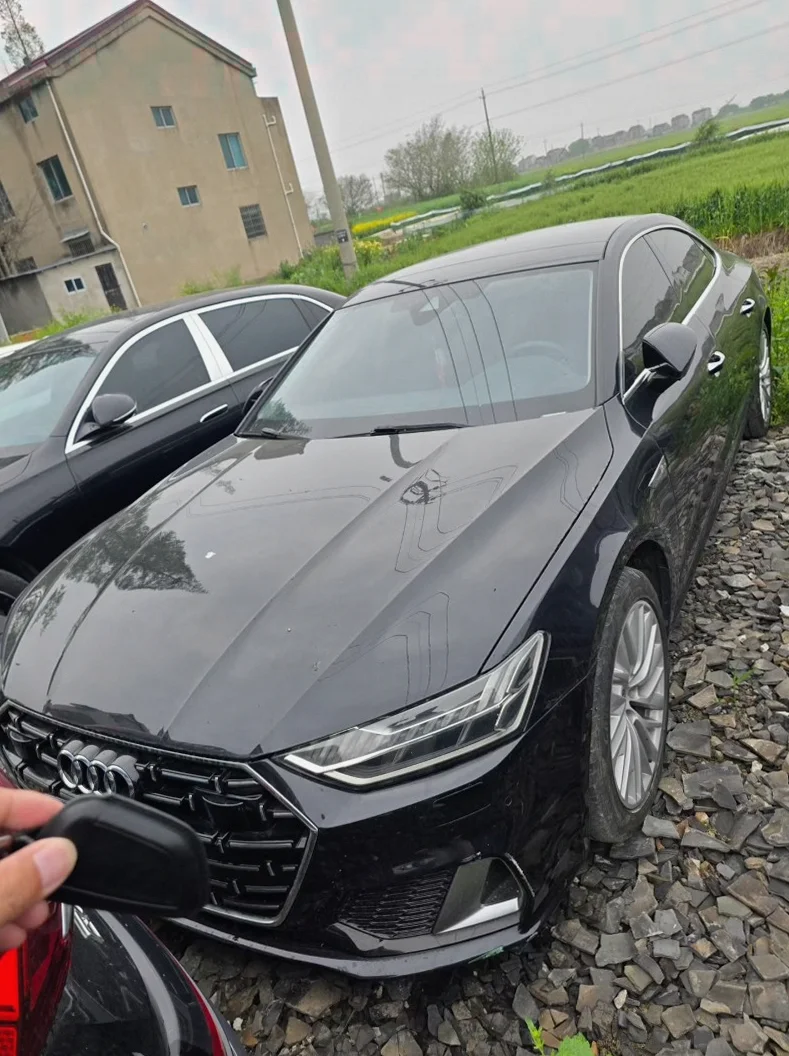 24年奥迪A7L 45TFSI