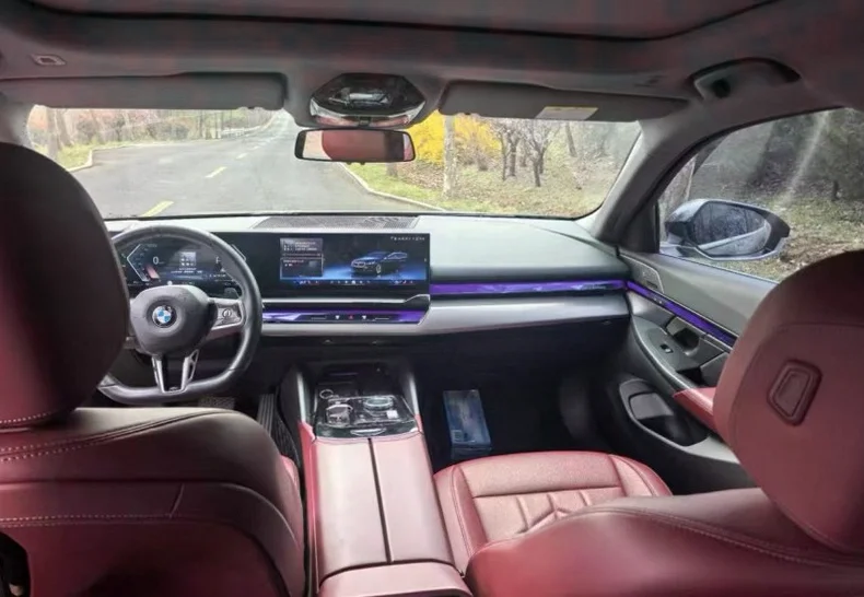 宝马6系 后面外观一