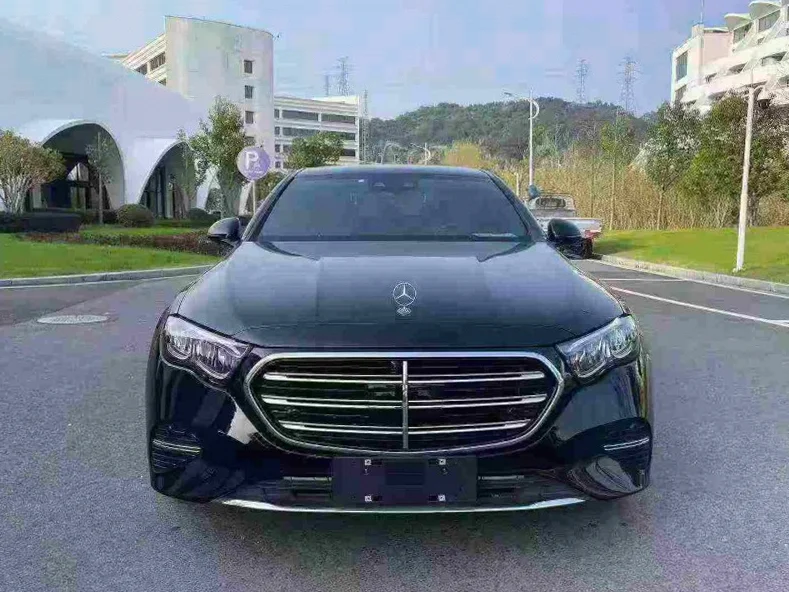 24年奔驰E300L立标