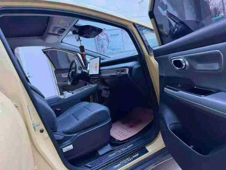 传祺埃安Y 后面外观三