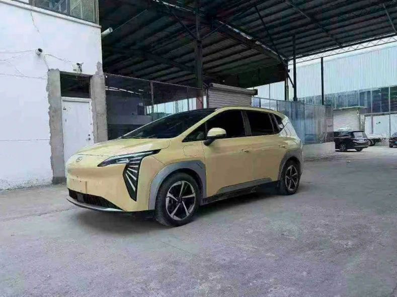 传祺埃安Y 正面外观二