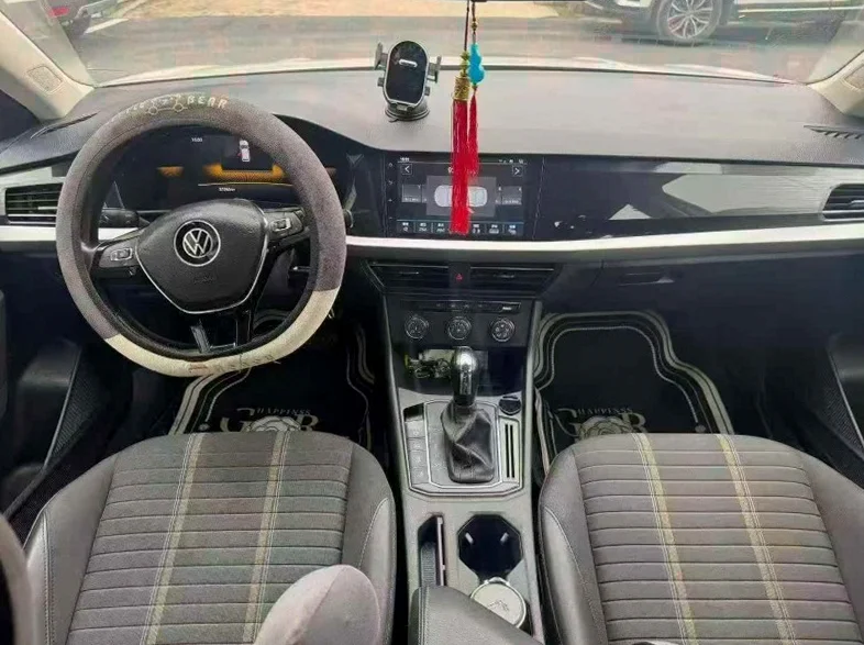 大众朗逸 后面外观二