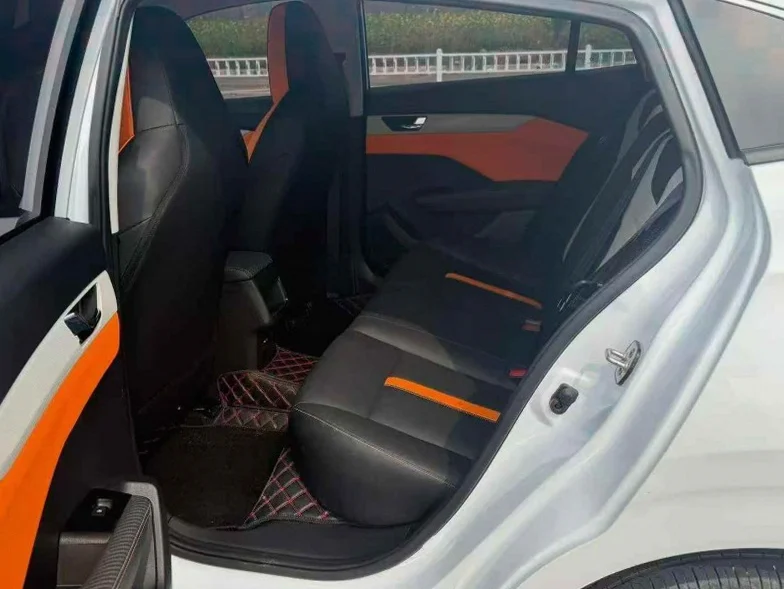 东风奕炫 后面外观三