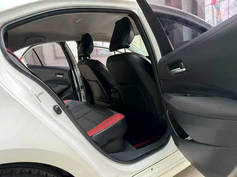 丰田卡罗拉 内饰前排