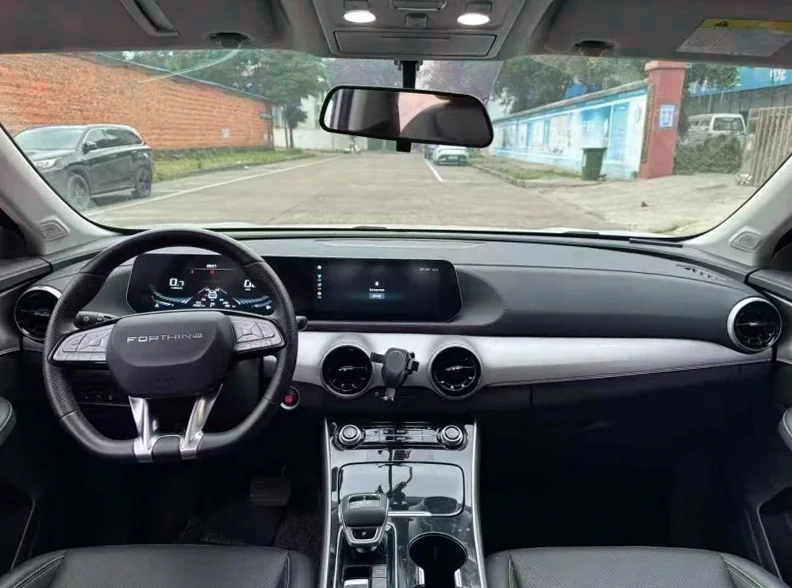 风行东风 后面外观一