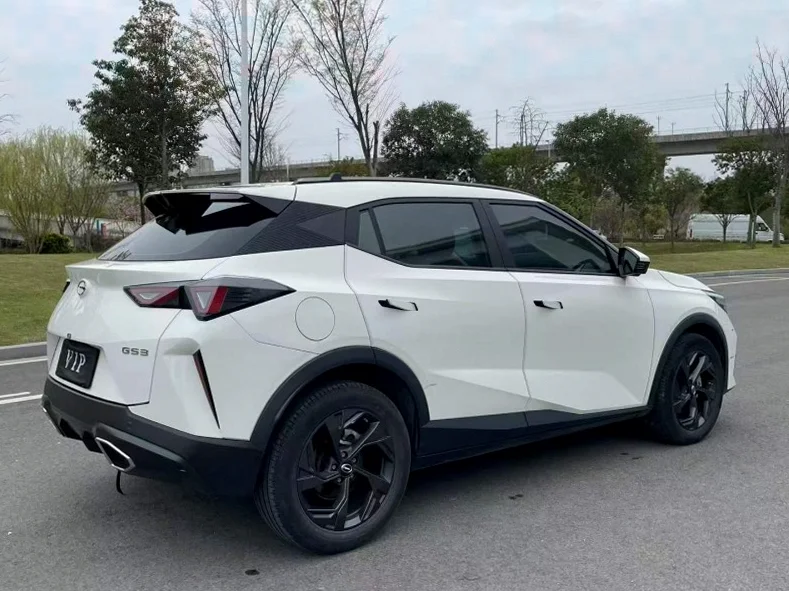 传祺GS3 内饰前排