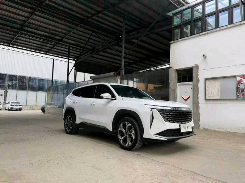 吉利博越 正面外观三