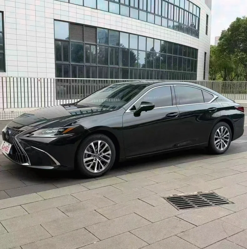 雷克萨斯ES 正面外观三