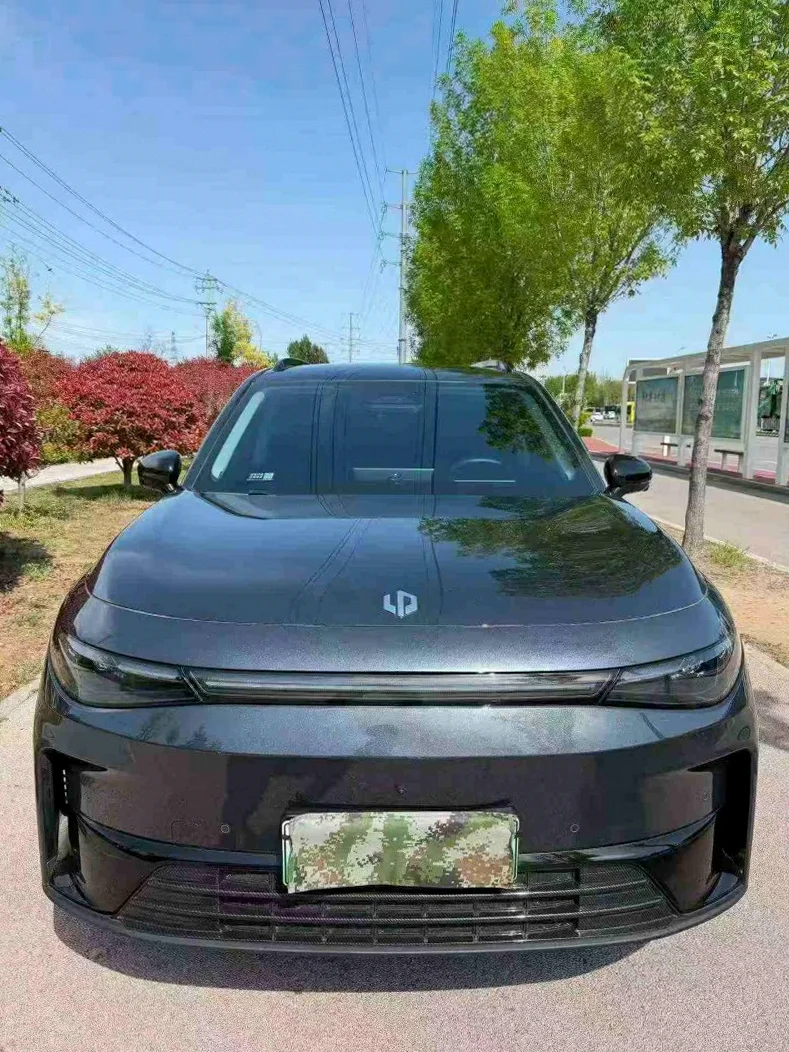 24年零跑汽车C16增程200km尊享版