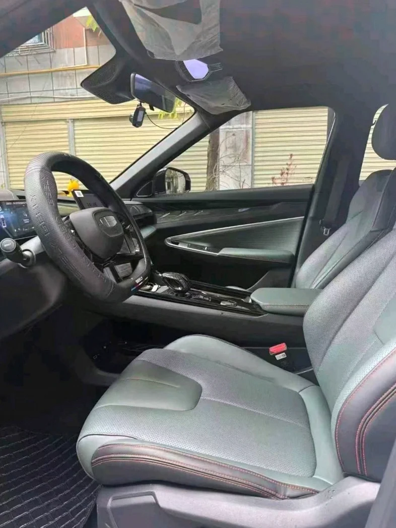 吉利博越 后面外观三