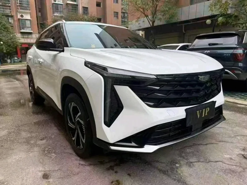 吉利博越 正面外观三