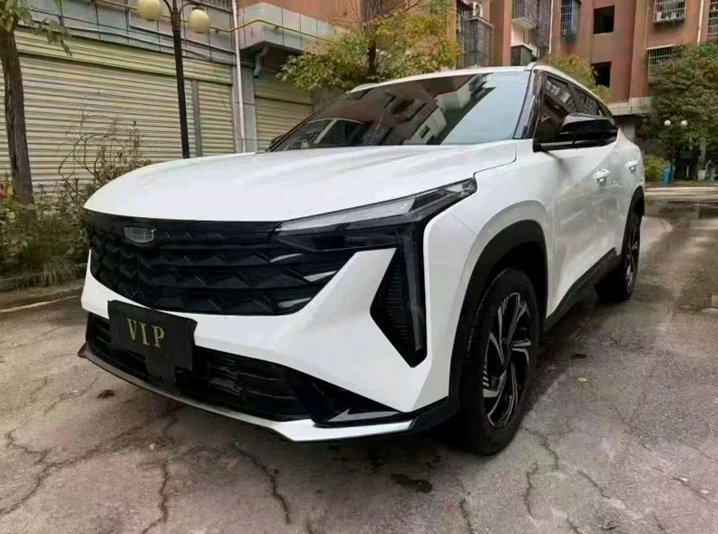 吉利博越 正面外观二