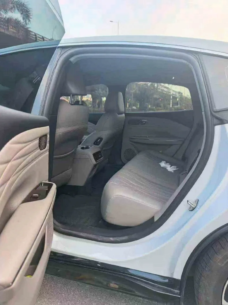 吉利银河 后面外观二