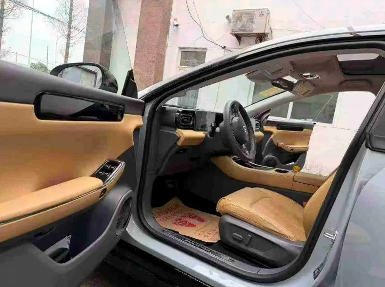 零跑汽车C11 后面外观一