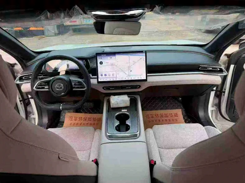 马自达EZ6 后面外观二