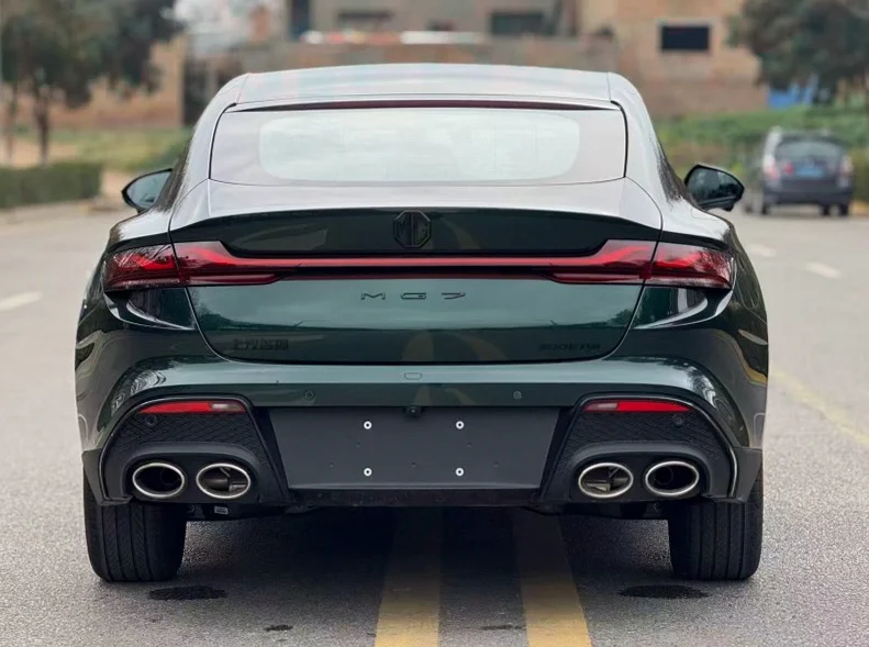 名爵7 内饰后排