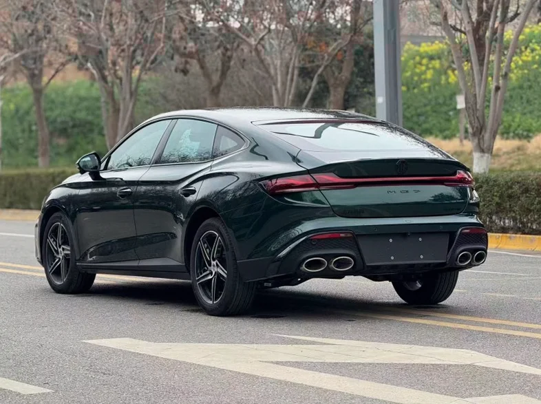 名爵7 内饰前排