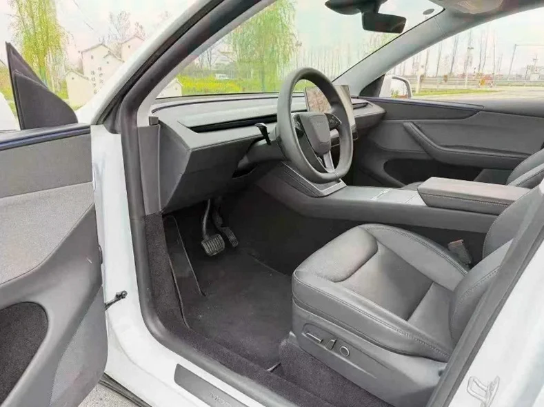 特斯拉MODEL 后面外观一