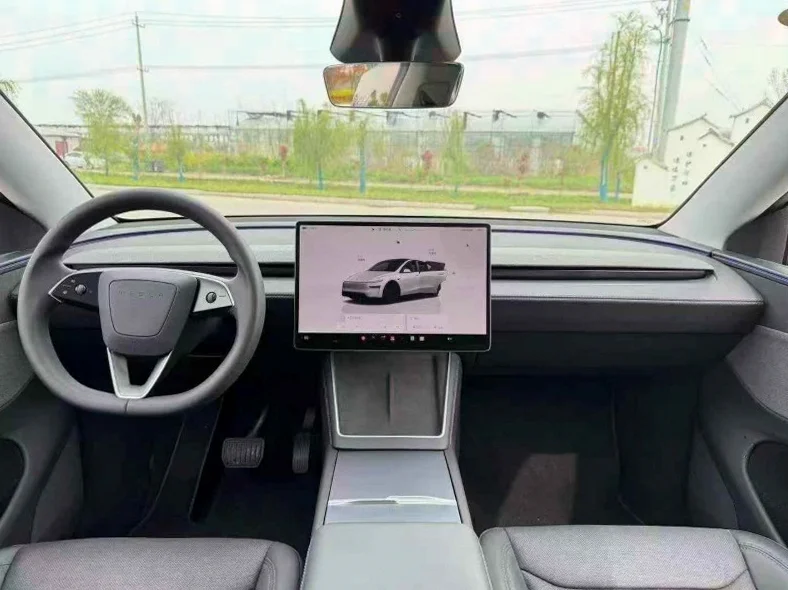 特斯拉MODEL 后面外观二