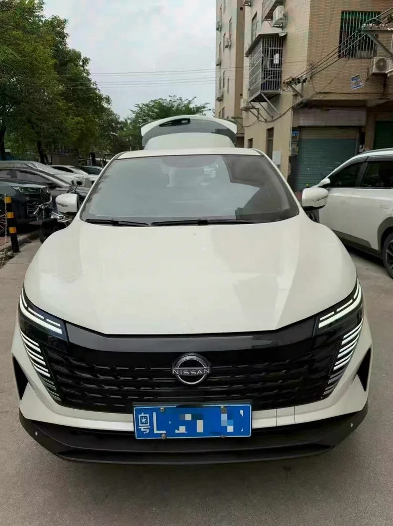 25年日产逍客荣誉版