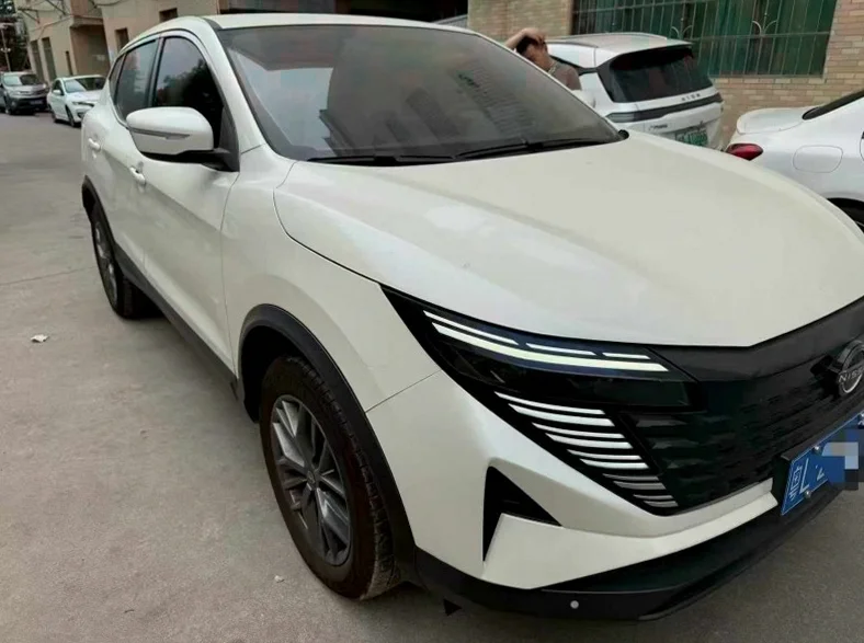 日产逍客 正面外观三