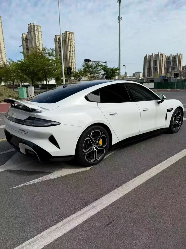 小米SU7 内饰后排