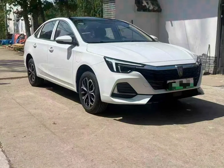 荣威i6 正面外观二