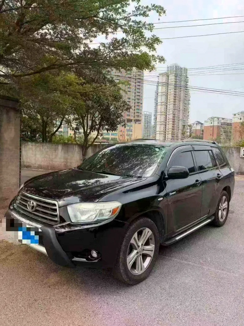 丰田汉兰达 正面外观二