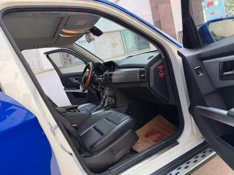 奔驰GLK 后面外观三