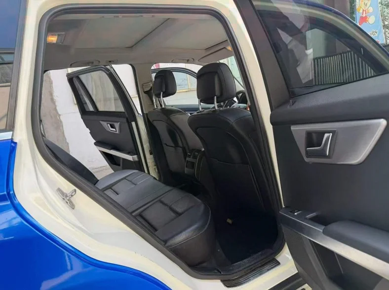 奔驰GLK 内饰前排