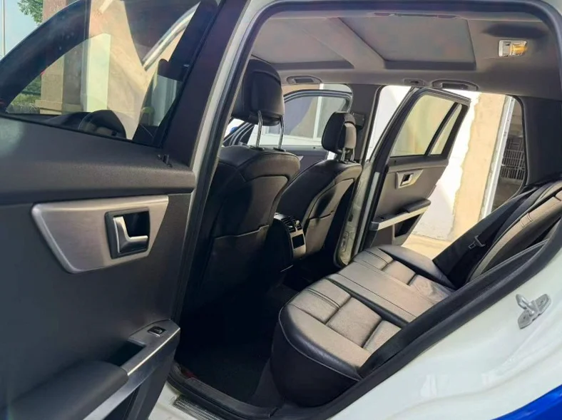 奔驰GLK 内饰后排