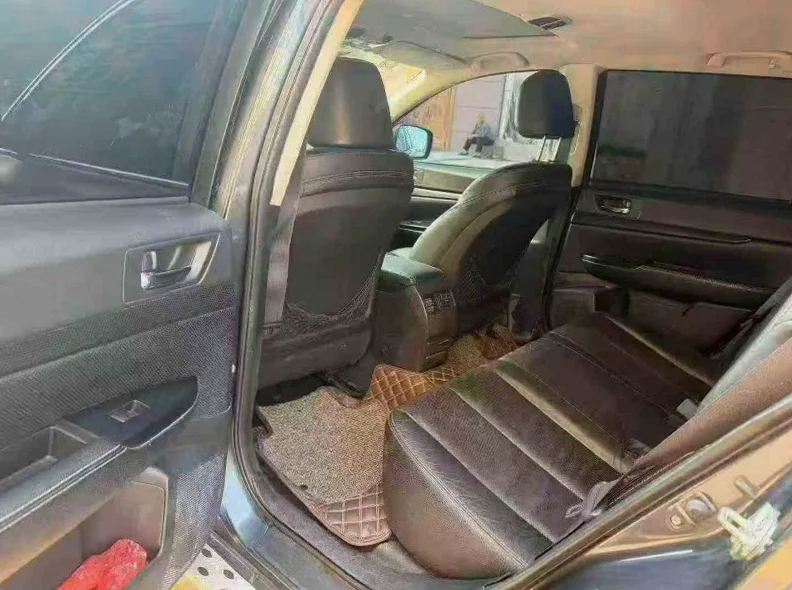 斯巴鲁傲虎 后面外观二