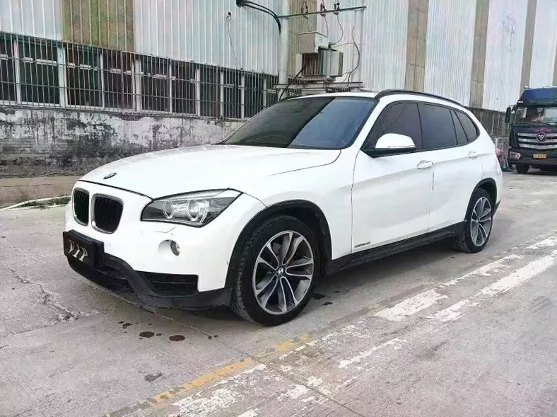 X1宝马 正面外观二