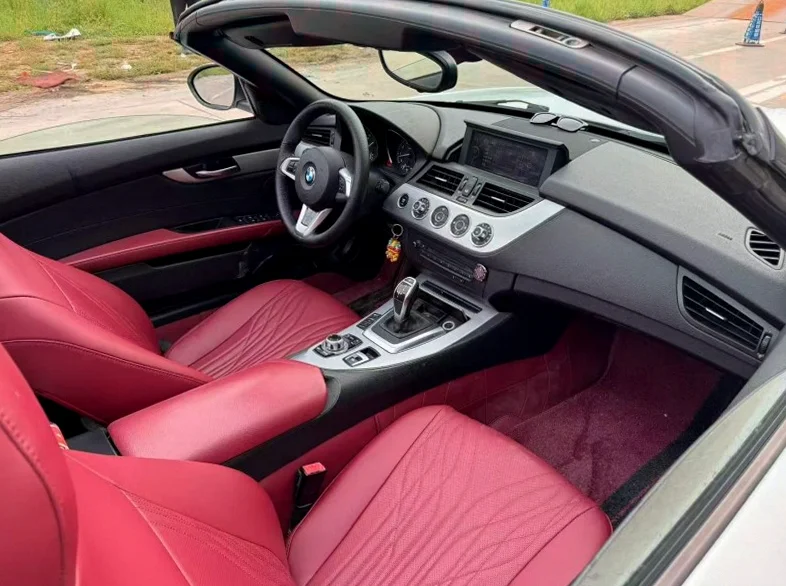 宝马Z4 后面外观三