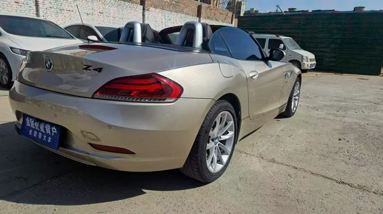 宝马Z4 内饰前排