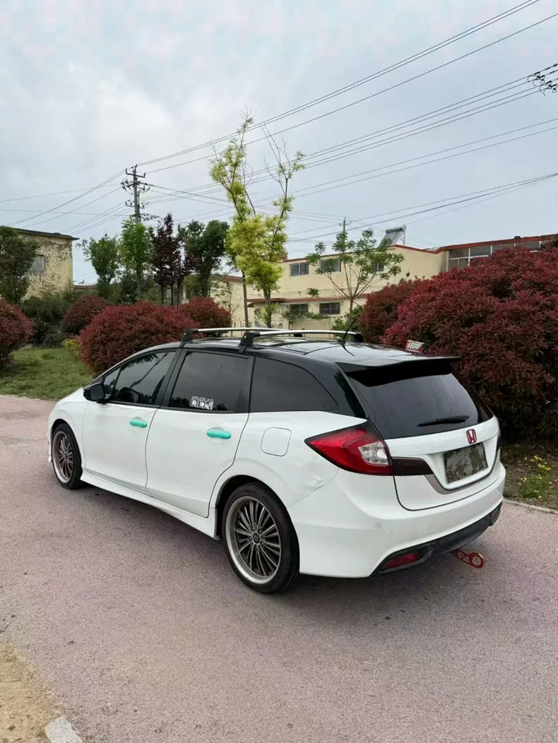 本田杰德 后面外观三