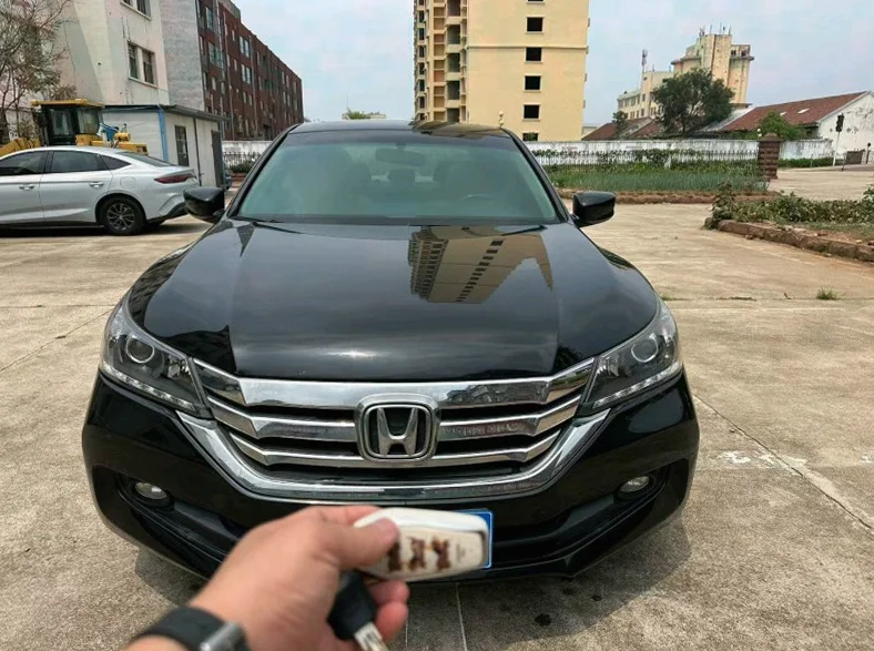 14年本田雅阁九代2.0高配