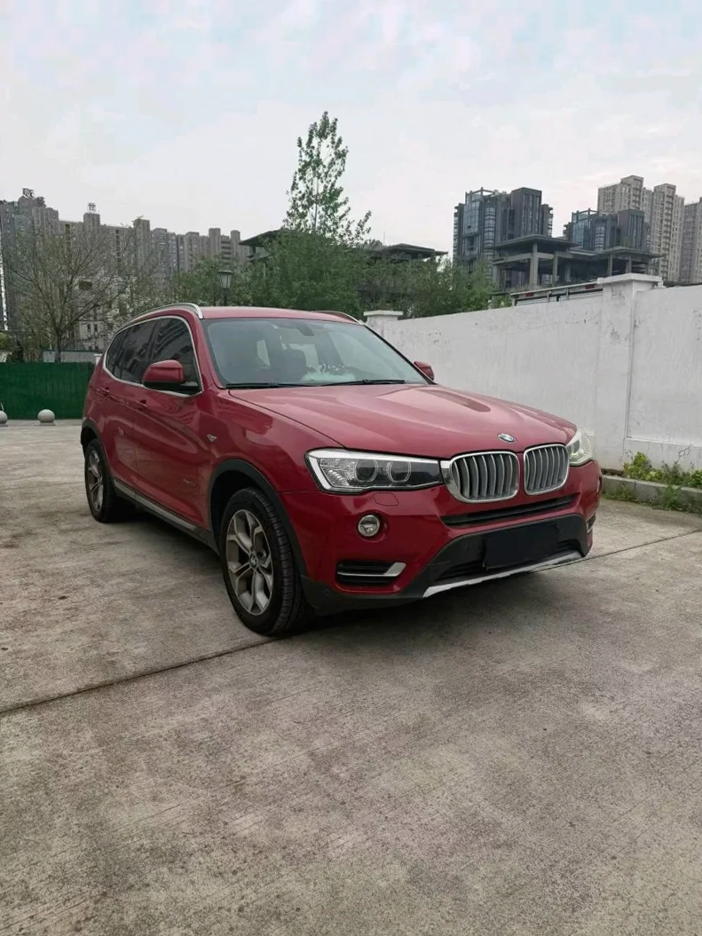 宝马X3 正面外观三