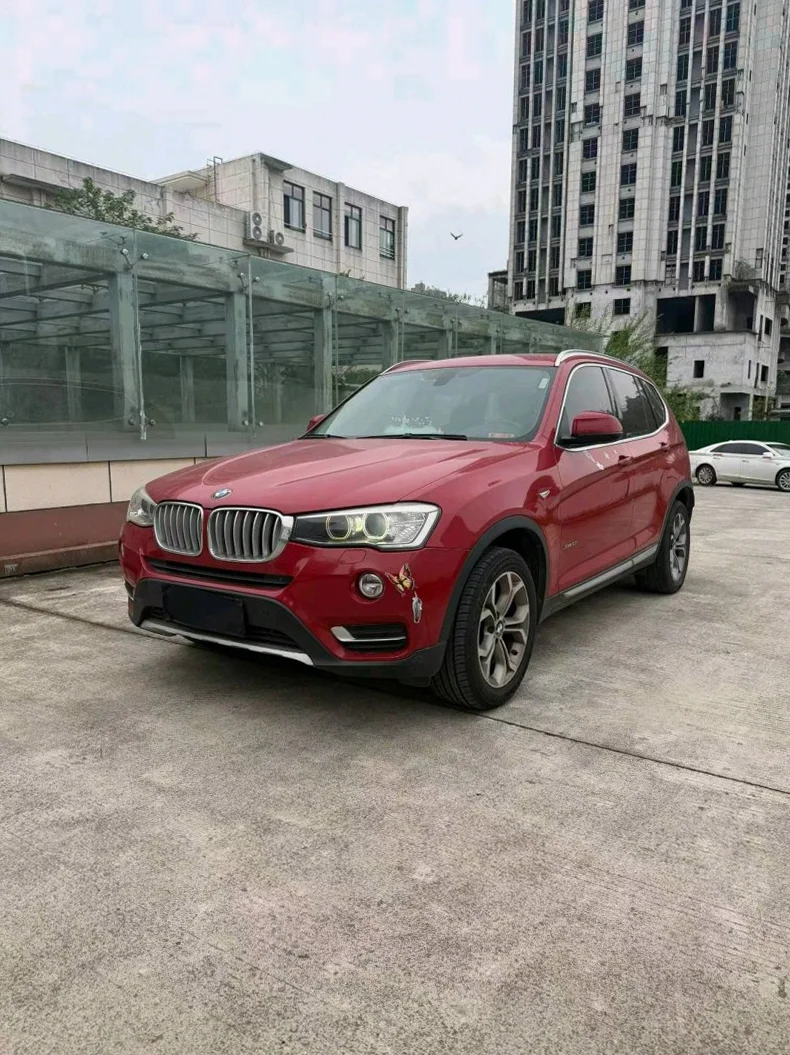 宝马X3 正面外观二