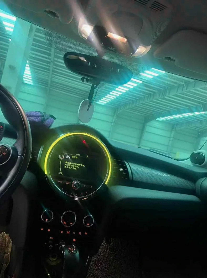 宝马迷你 内饰后排