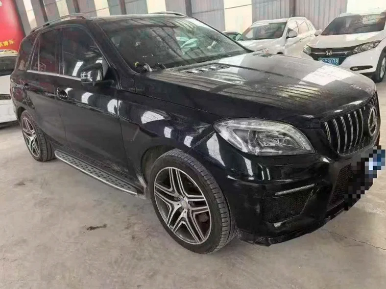 奔驰ML 正面外观二