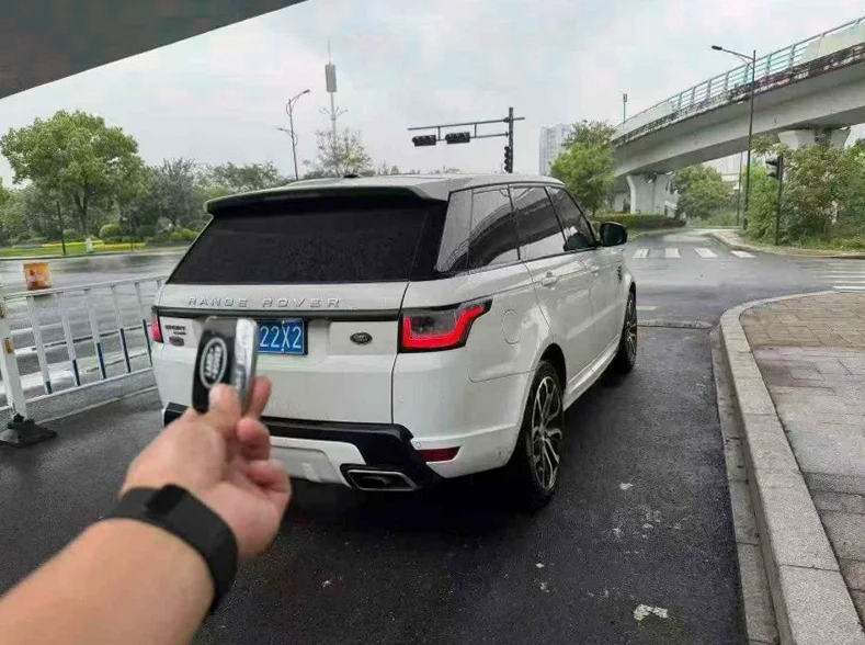 路虎揽胜运动 内饰前排