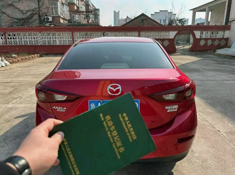 马自达昂克赛拉 驾驶室