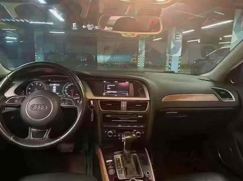 奥迪A4L 后面外观三