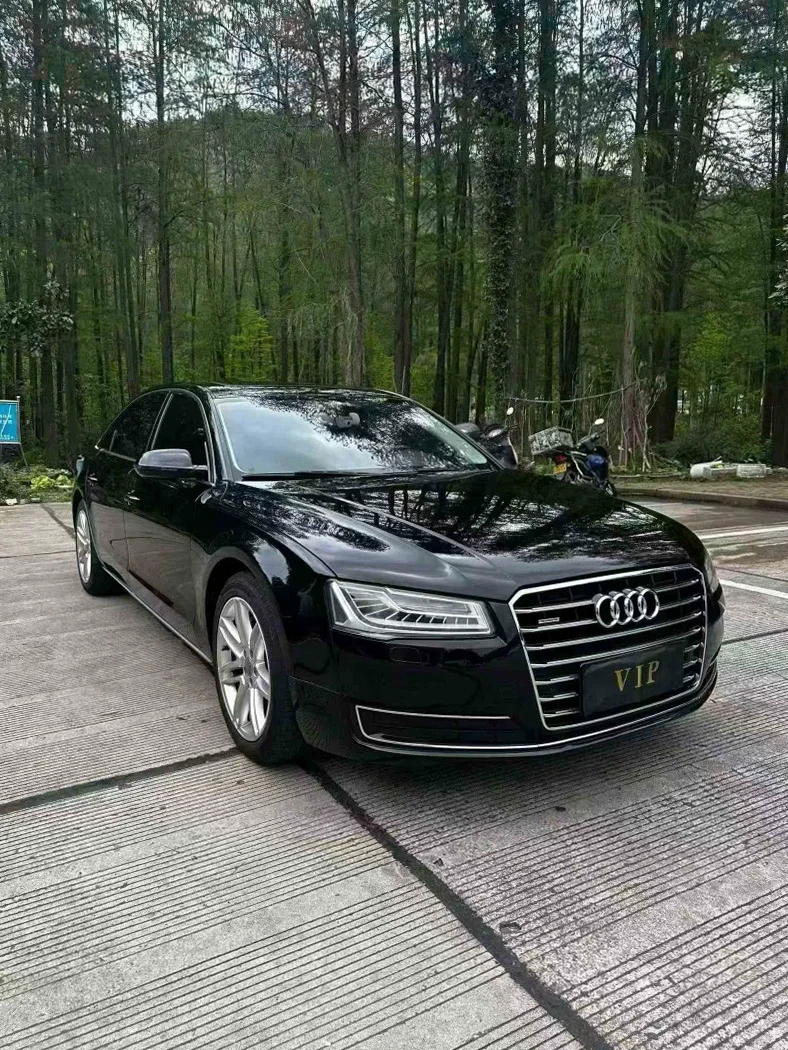 16年奥迪A8L 3.0T四驱豪华版