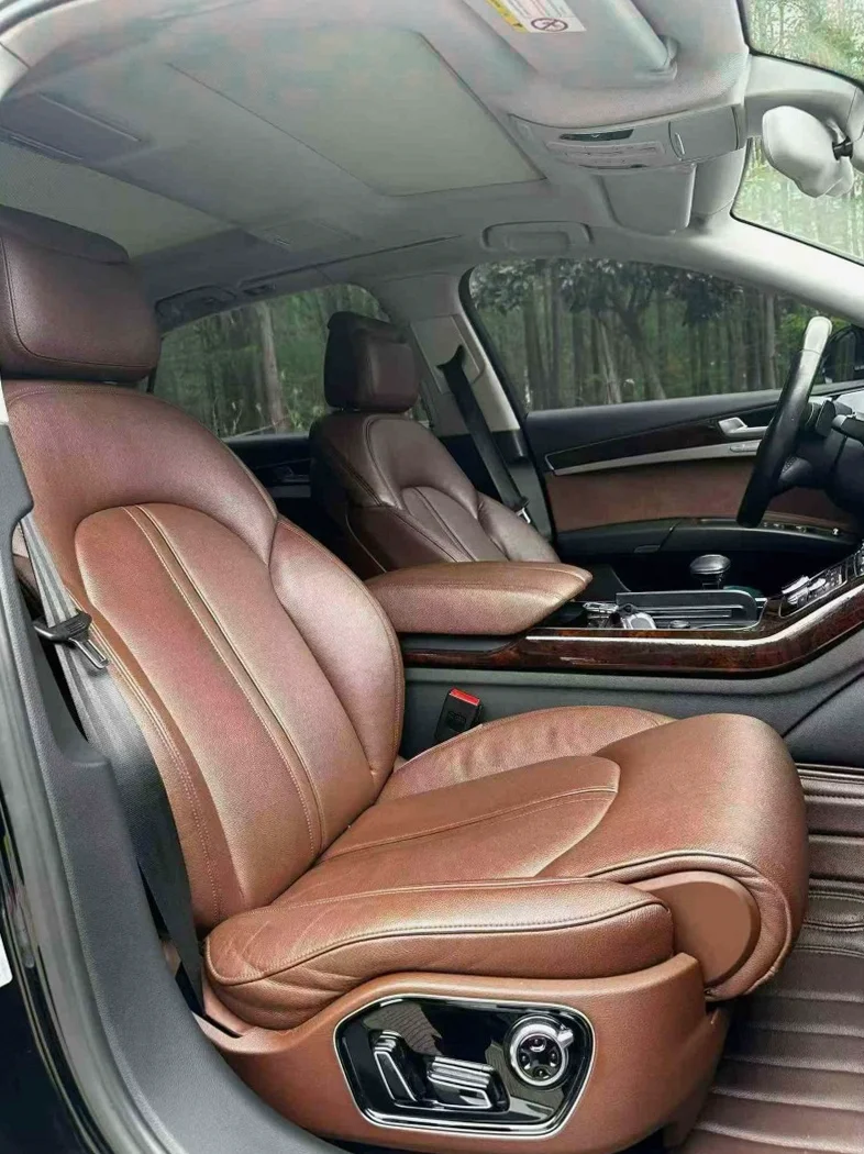 奥迪A8L 正面外观三