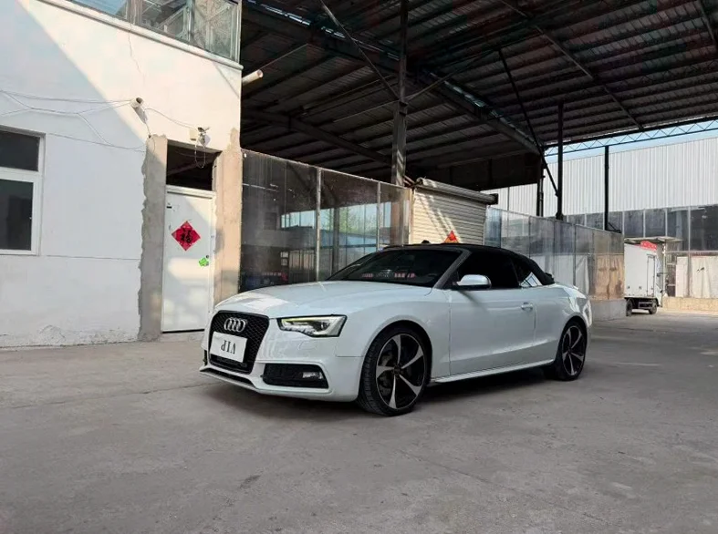 奥迪A5 正面外观二