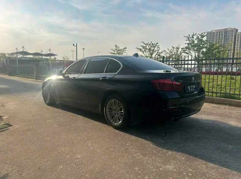 宝马5系 后面外观三